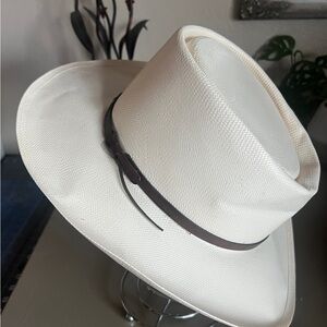 Classic Cream Straw Western Hat with Brown Leather Band